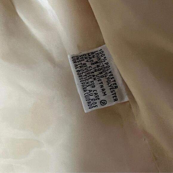 Le Suit Women's Cream Blazer - Picture 8 of 8